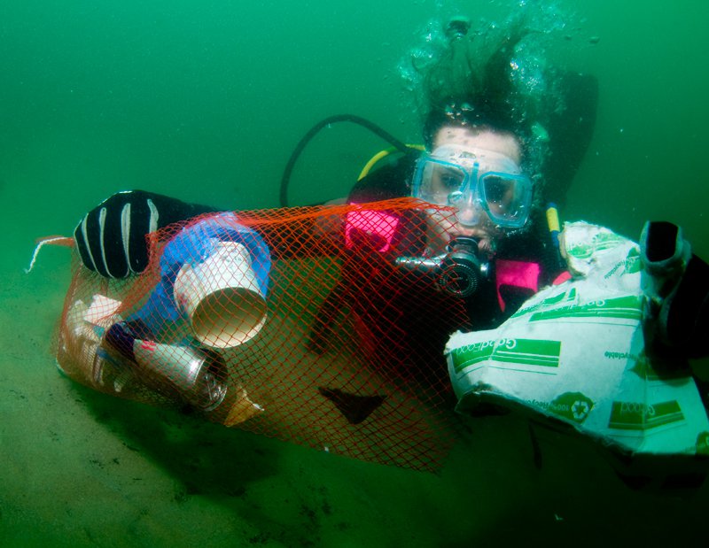 The GU Dive Club gets Rocked by old mate Julian