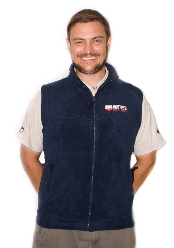 Oceanic Bladefish 7000 Sea Scooter - Video Review - Adreno - Ocean ...