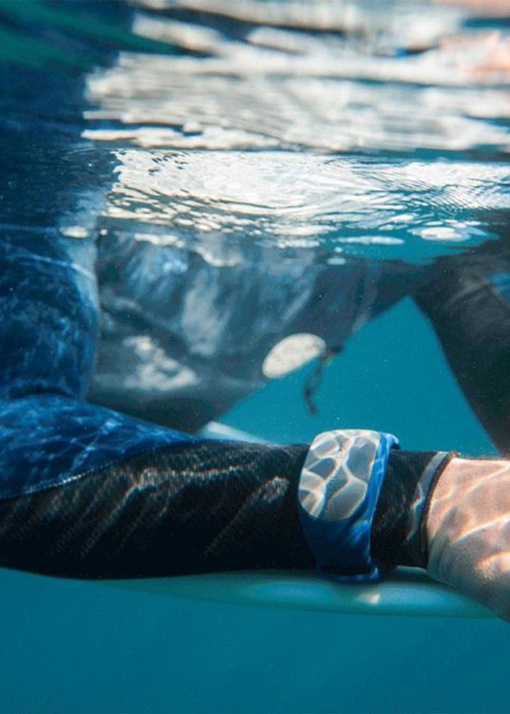Sharkbanz 2.0 Shark Deterrent Band - White/Seafoam