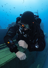 Suunto Nautic Wrist Dive Computer and Transmitter Bundle Pack - Bungee Strap