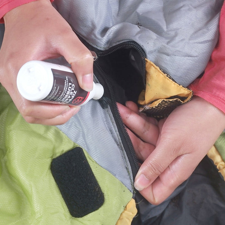 Gear Aid Zipper Cleaner and Lubricant  60ml (2oz)