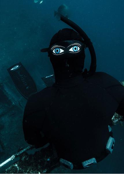 Shark Eyes Mask Tamer